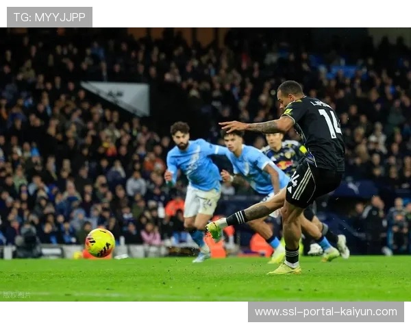 富勒姆2-1布莱顿，丘库埃泽单刀扳平后威尔逊绝杀